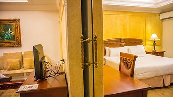 Four Seasons Place