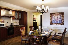 Four Seasons Place