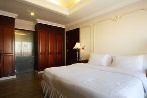 Four Seasons Place