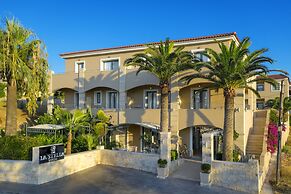 La Stella Suites
