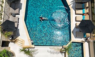 La Stella Suites