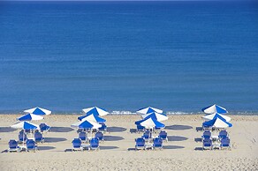 La Stella Suites