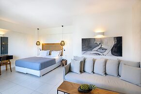 La Stella Suites