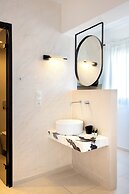 La Stella Suites