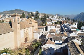 Santa Isabel la Real Hotel