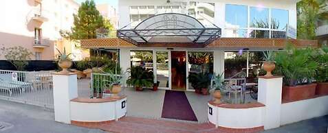 Hotel Montecarlo