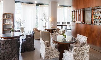 Cosmo Residence