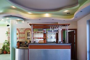 Dionis Hotel