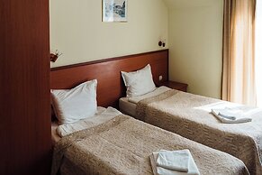 Dionis Hotel