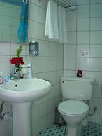 Kiniras Traditional Hotel & Restaurant