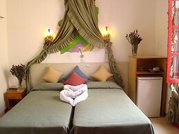 Kiniras Traditional Hotel & Restaurant