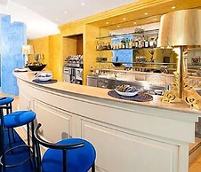 Hotel Caravelle