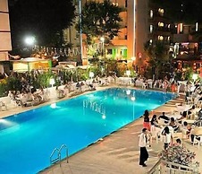 Hotel Caravelle