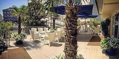 Hotel Caravelle