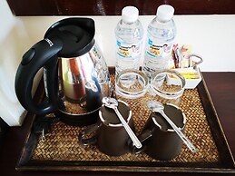 Seven Seas Hotel