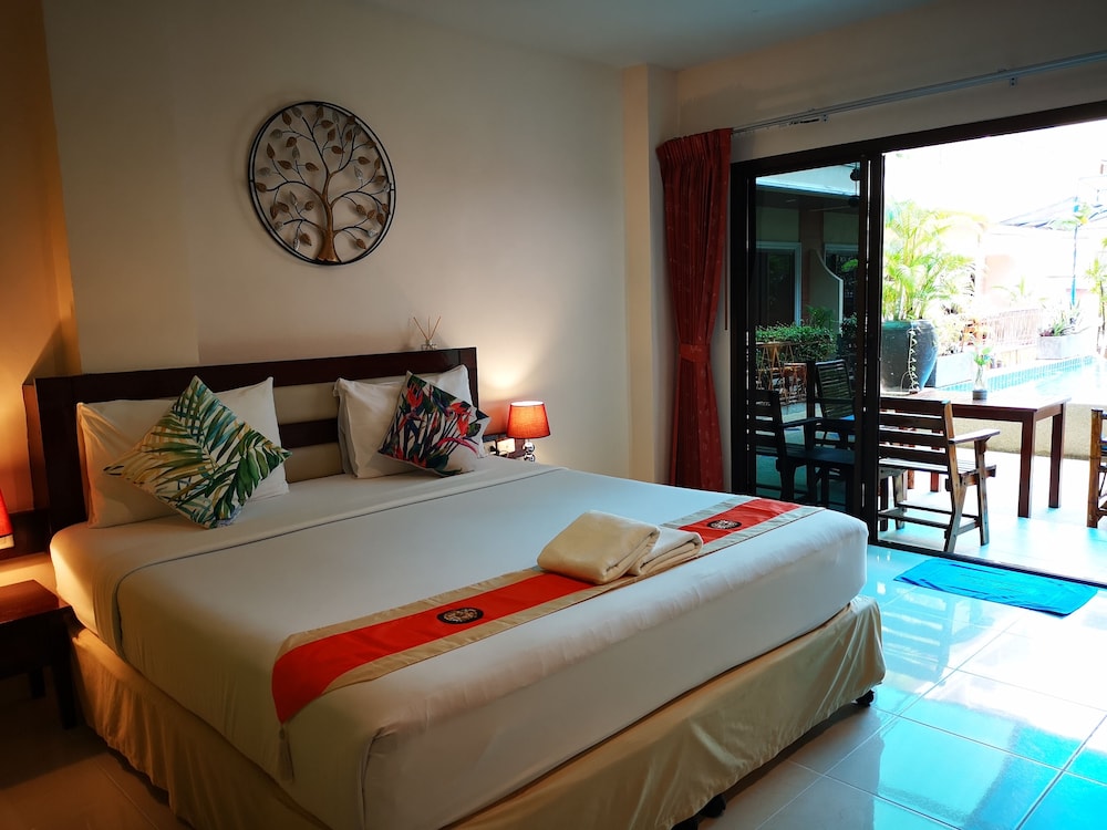 Seven Seas Hotel
