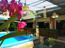Seven Seas Hotel