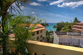 Seven Seas Hotel