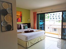 Seven Seas Hotel