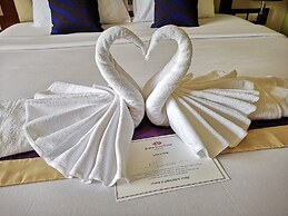 Seven Seas Hotel