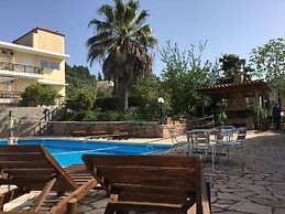 Athina Hotel