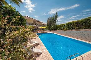 Athina Hotel