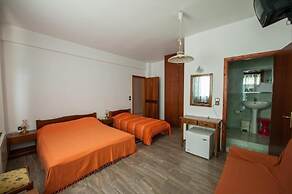 Athina Hotel