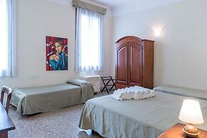 Corte Canal Venice