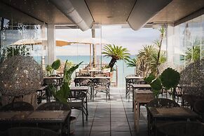 Mare Hotel
