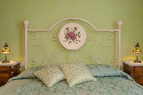 Marta Guest House