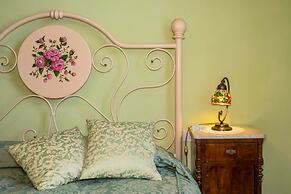 Marta Guest House