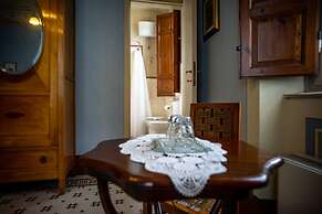Marta Guest House
