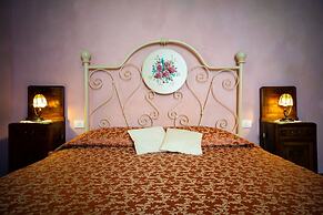 Marta Guest House