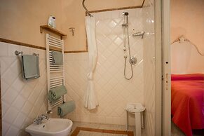Marta Guest House