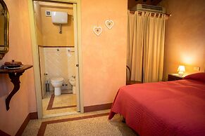 Marta Guest House