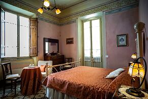 Marta Guest House