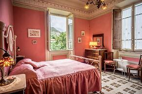 Marta Guest House