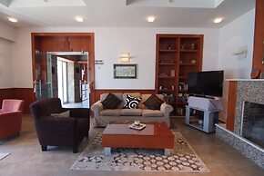 Minoa Hotel