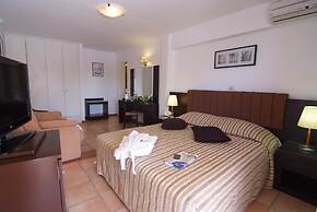 Minoa Hotel