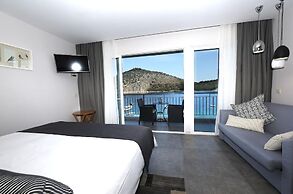 Minoa Hotel