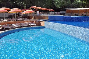 Paradise Green-Park Hotel