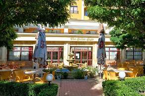 Paradise Green-Park Hotel