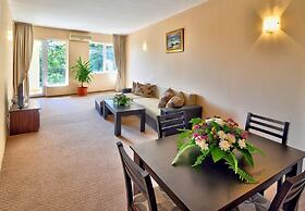 Paradise Green-Park Hotel