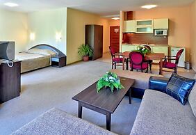 Paradise Green-Park Hotel