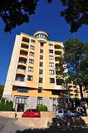 Paradise Green-Park Hotel