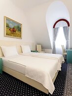 Hotel Phoenix