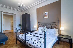 Royal Road Residence
