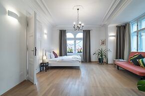 Royal Road Residence