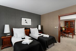 Hotel Divinus