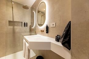 Hi Hotels Sirmione - Lakeview Pool